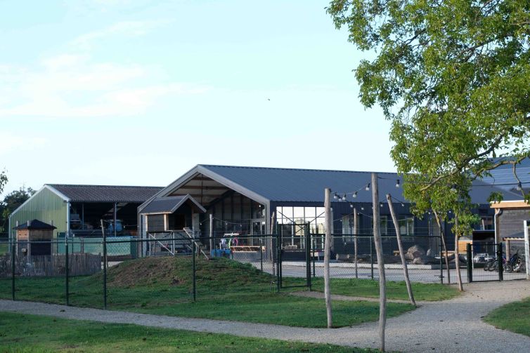 Henricus Hoeve op afstand